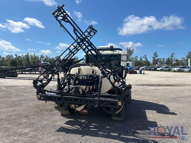 toro-multi-pro-5800-turf-sprayer-cart-image-21