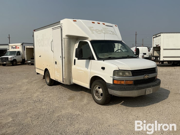 chevrolet-express-g3500-image-3