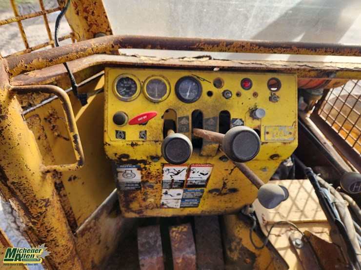 1988-timberjack-230a-image-27