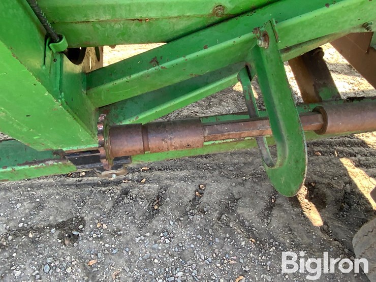 john-deere-843-image-10