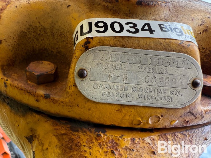 danuser-f-8-post-hole-digger-image-12