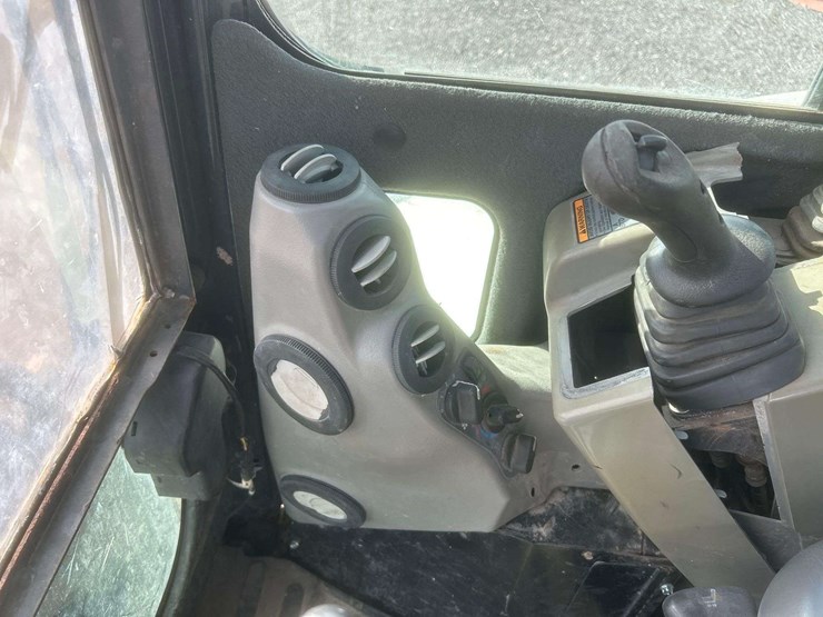 bobcat-e45-image-16