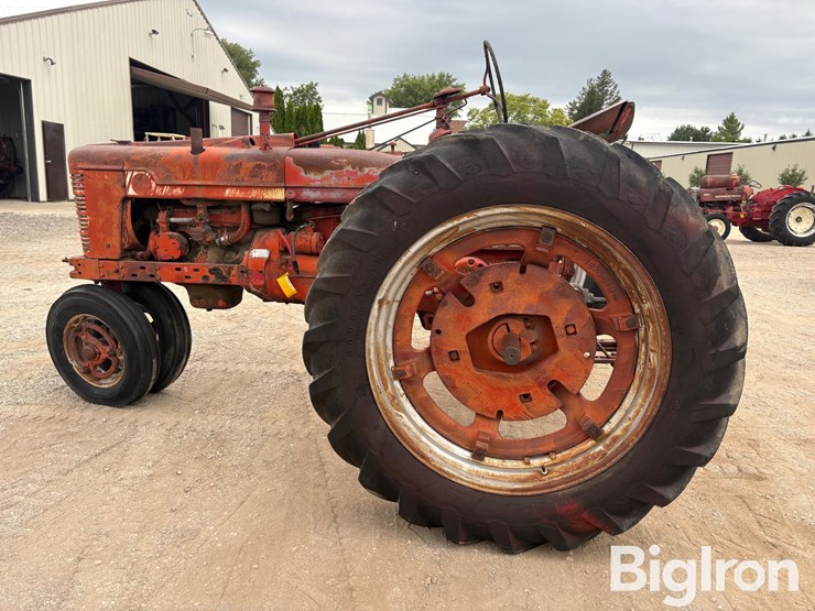 1954-ih-farmall-super-h-2wd-tractor-image-8