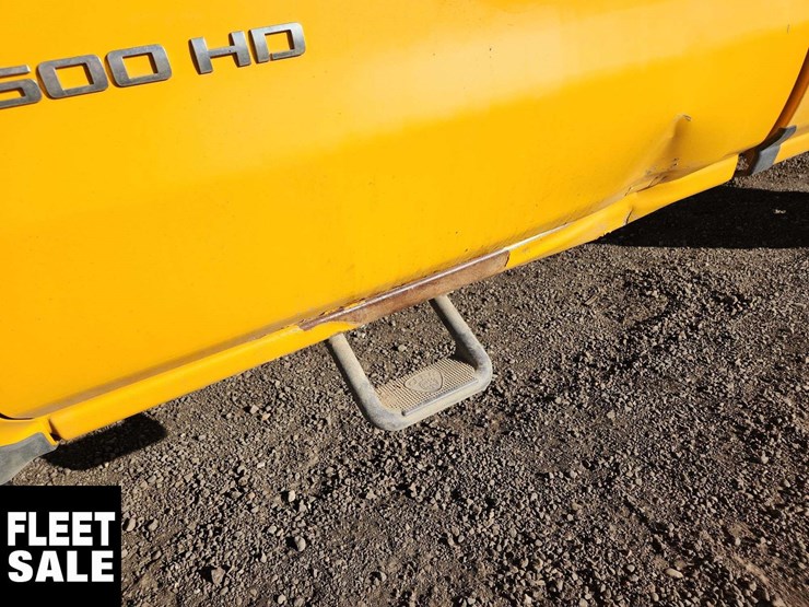 2016-chevrolet-silverado-2500hd-image-38