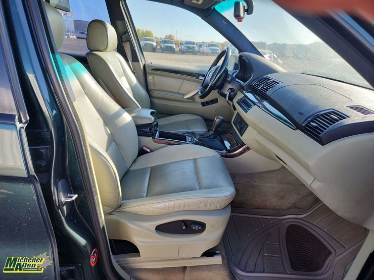2000-bmw-x5-image-18