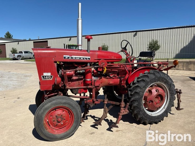 1968-case-ih-140-image-1