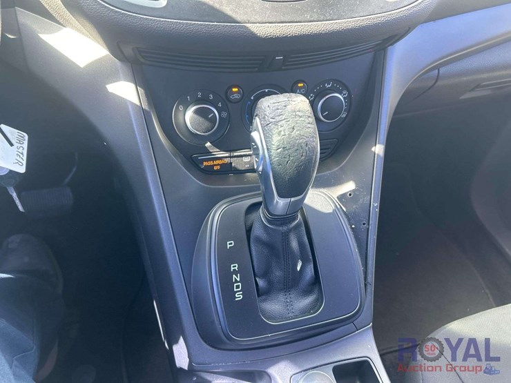 2016-ford-escape-image-15
