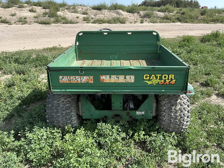 john-deere-gator-image-6