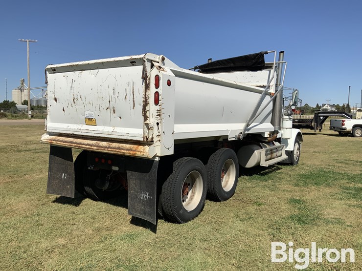 1986-freightliner-flc120-image-5
