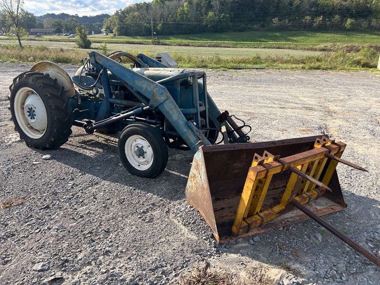 ford-4000-image-5
