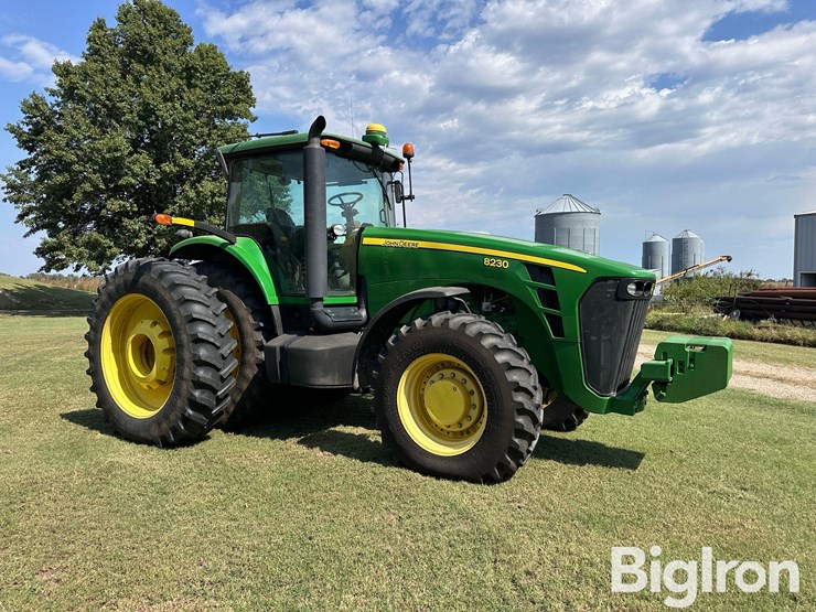 2008-john-deere-8230-image-3