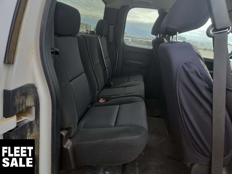 2010-chevrolet-silverado-1500-lt-image-18