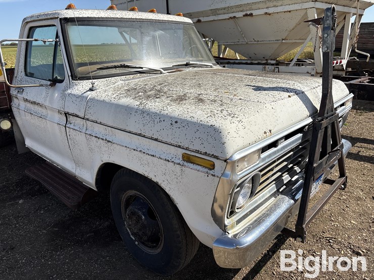 1975-ford-f350-image-12