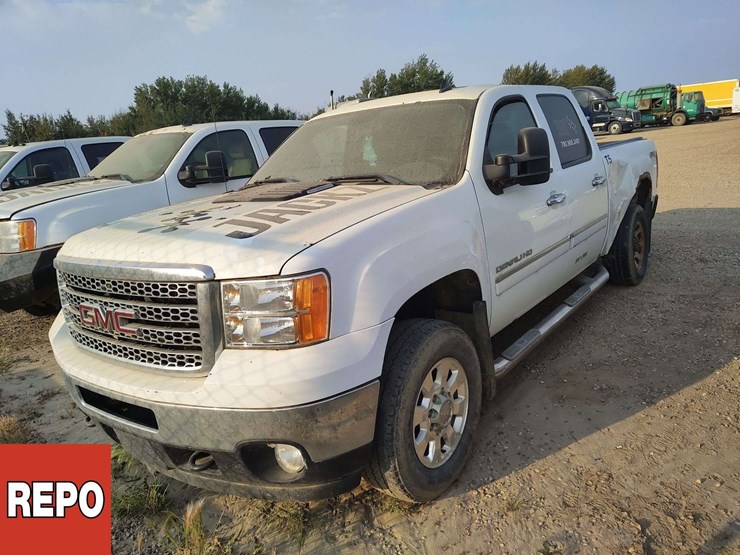 2012-gmc-sierra-3500hd-image-1