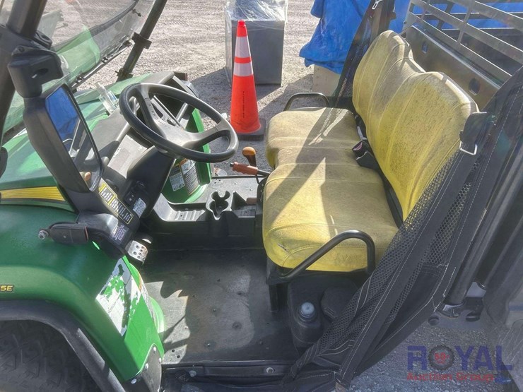 john-deere-hpx615e-gator-4x4-utility-cart-image-6