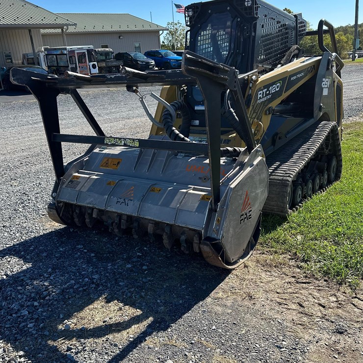 2018 ASV POSI-TRACK RT120F