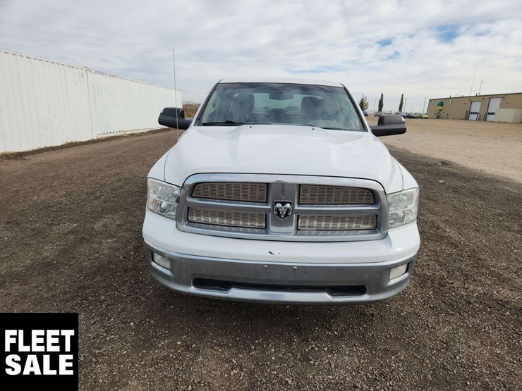 2011-ram-1500-slt-image-23