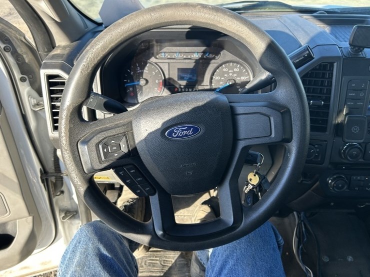 2017-ford-f350-image-22