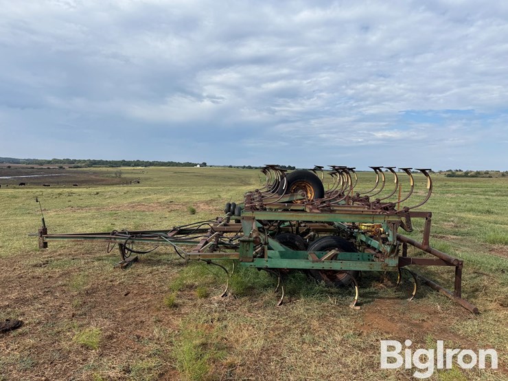 john-deere-1010-image-8