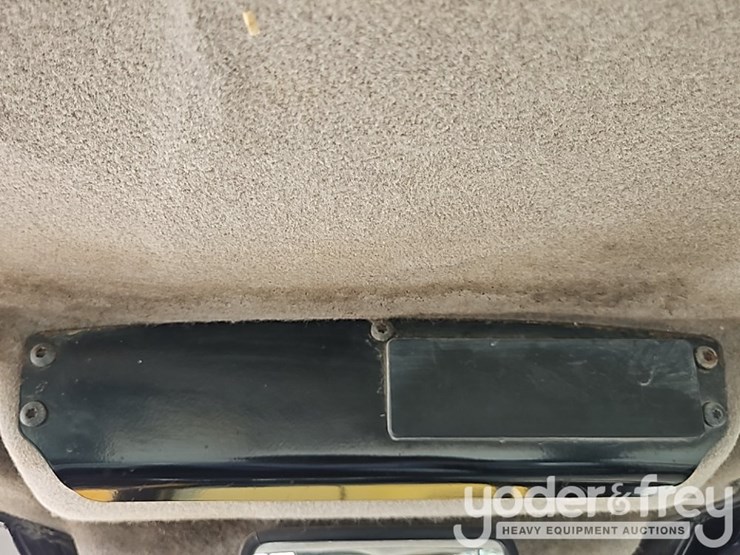 2014-caterpillar-d6k2-lgp-image-31