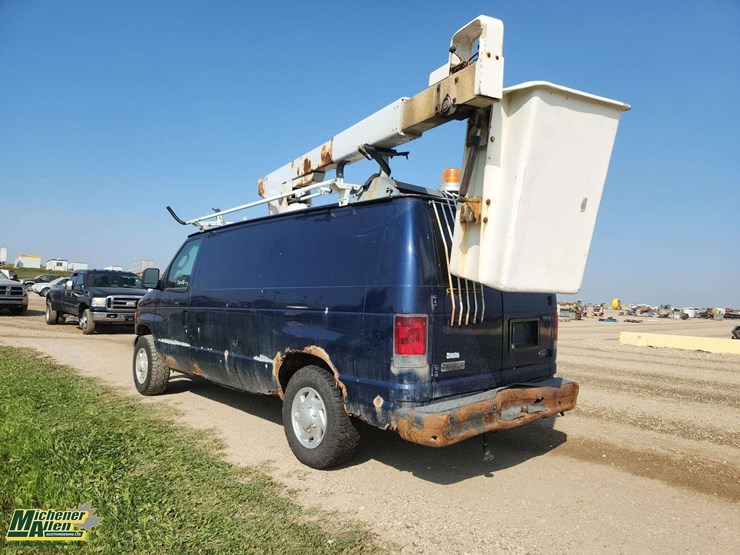 non-operable-2007-ford-e-series-s/a-bucket-van-image-3