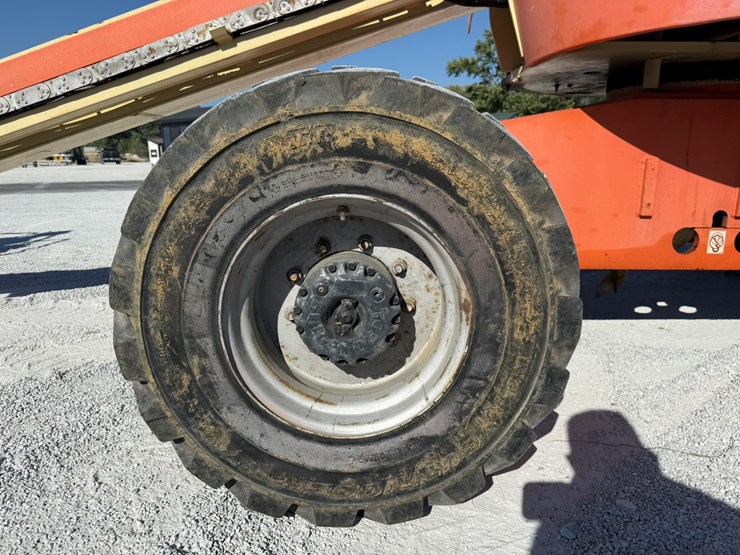 2006-jlg-400s-image-17