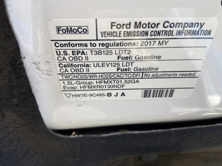 2017-ford-escape-se-image-37