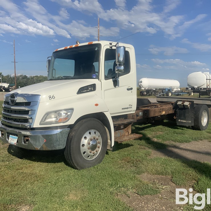 2013 HINO 338