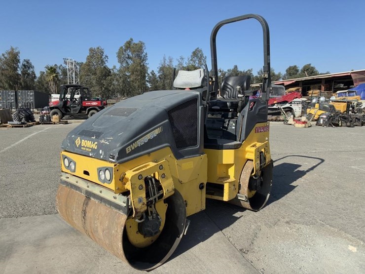 2017-bomag-bw120-image-1