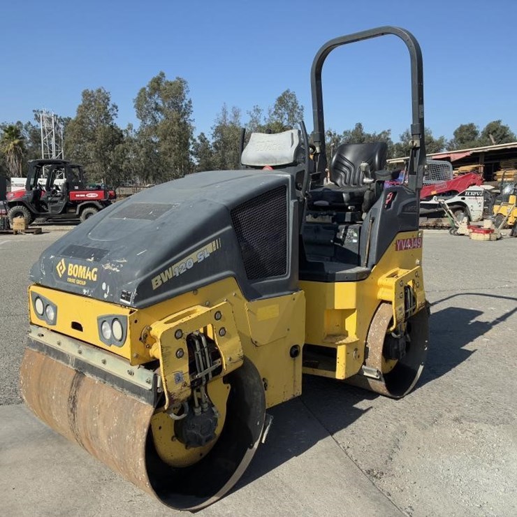 2017 BOMAG BW120