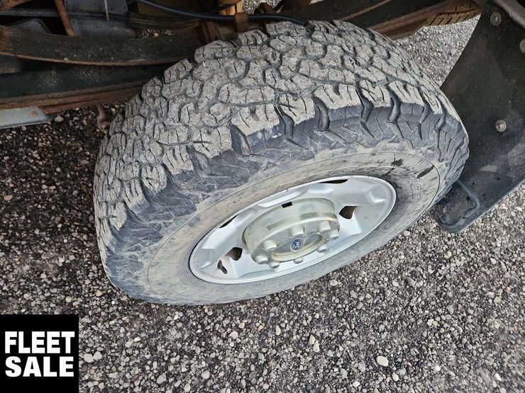 2012-ford-f350-image-29