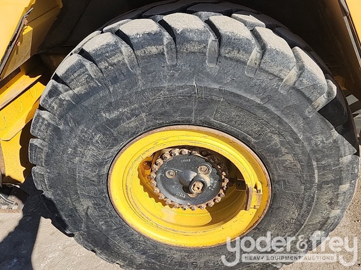 2006-komatsu-hm300-image-11