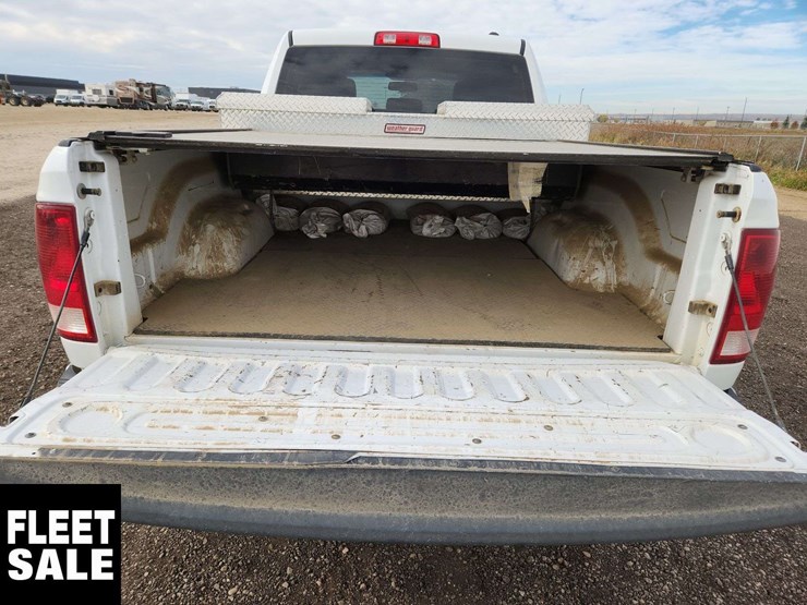 2011-ram-1500-slt-image-22