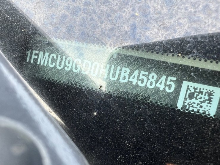2017-ford-escape-image-9