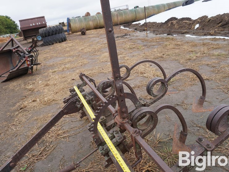 7'-field-cultivator-image-10