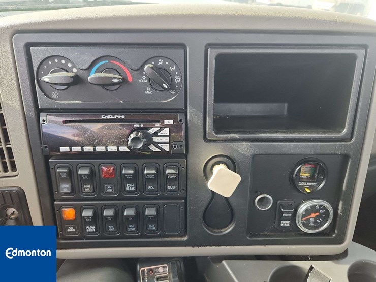 2014-international-workstar-7400-image-25