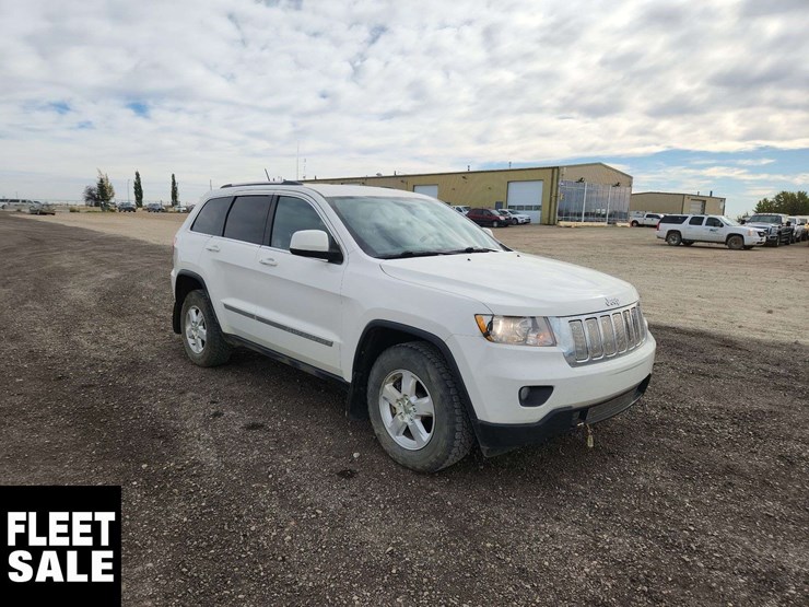 2012-jeep-grand-cherokee-image-2