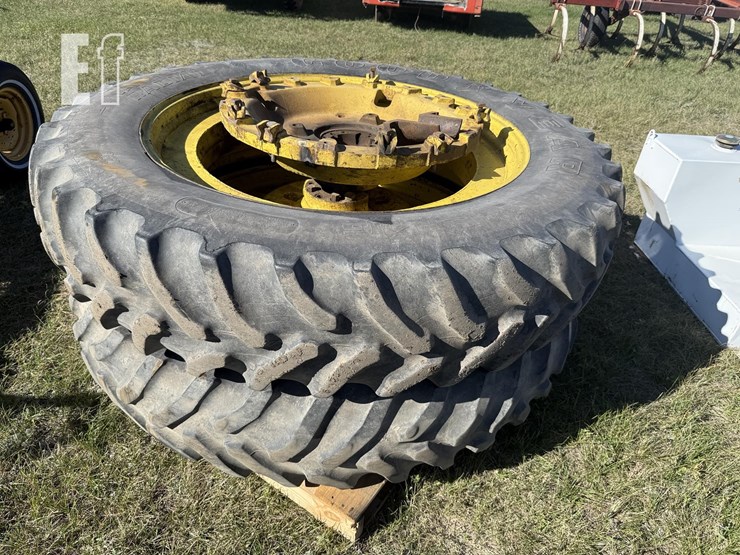 john-deere-14-image-1