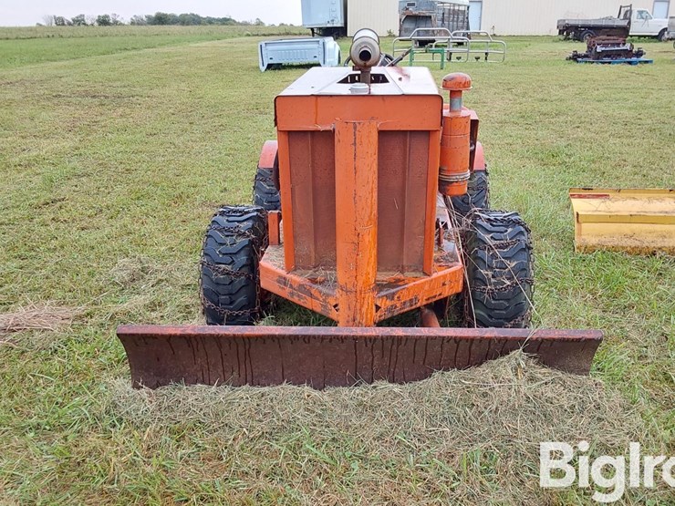 ditch-witch-v30-image-2