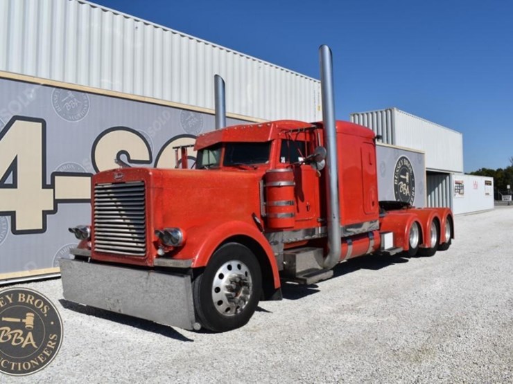 1990-peterbilt-379-image-9