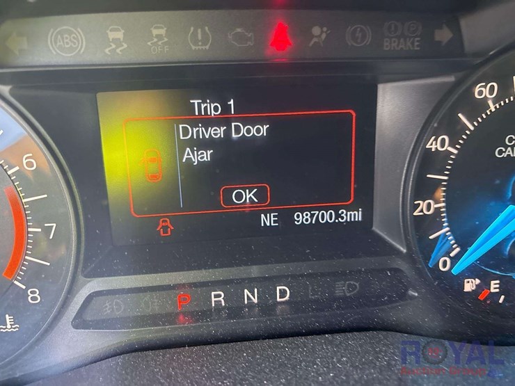 2017-ford-explorer-image-6