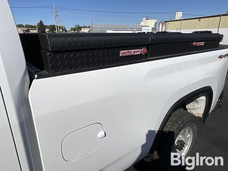 2021-chevrolet-silverado-2500-image-18