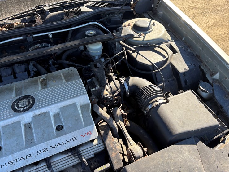 #118-•-1997-cadillac-deville-(wi-title)-image-13