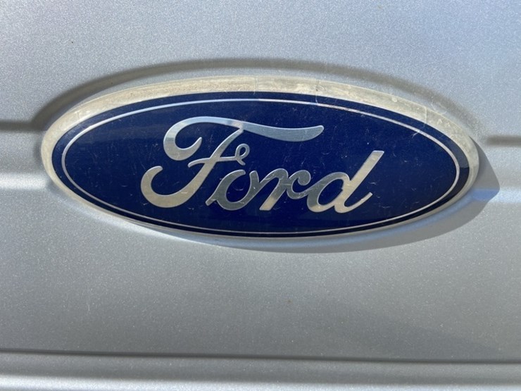 2011-ford-f150-image-28