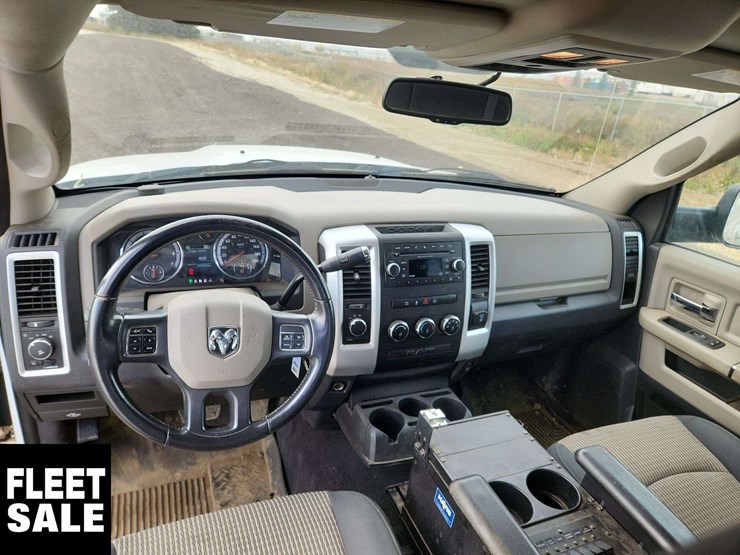 2012-ram-1500-slt-image-9