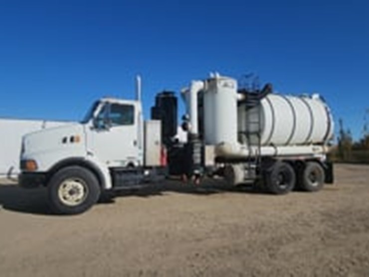 2003-sterling-lt9500-image-5