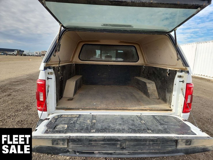 2022-ford-f150-xlt-image-23
