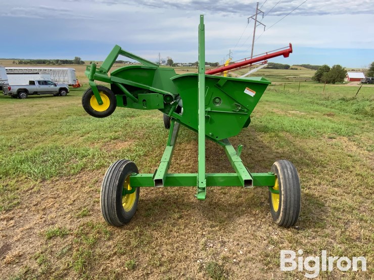 john-deere-212-image-8