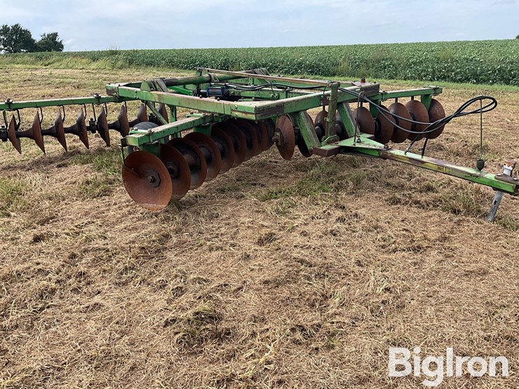 john-deere-14-image-3