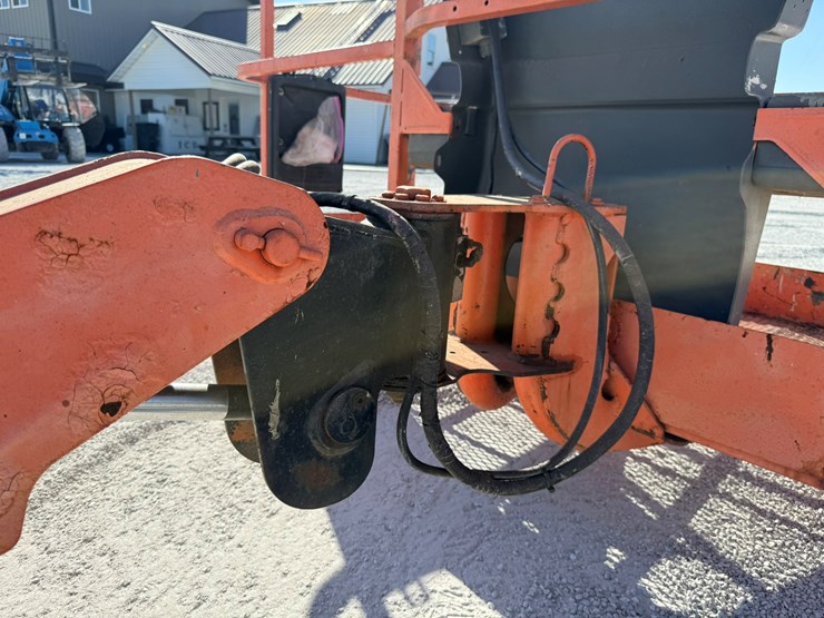 2006-jlg-400s-image-21